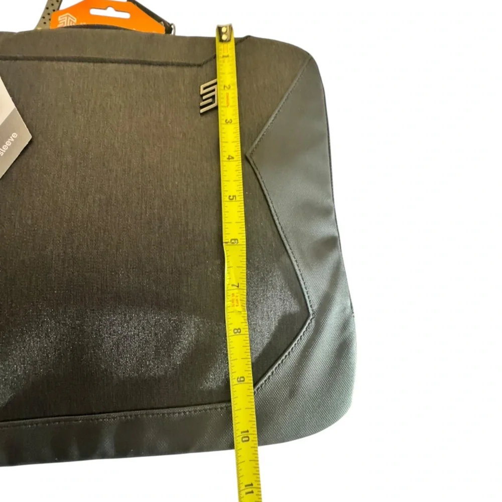 NWT STM Goods Myth laptop sleeve for 15-16 inch laptops